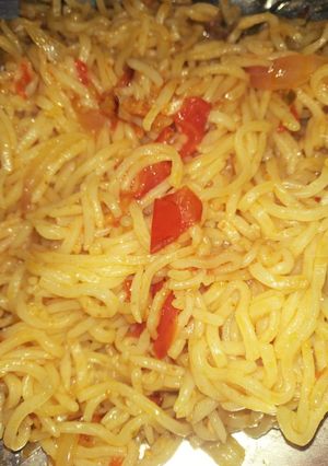 A picture of Tomato fried maggi.