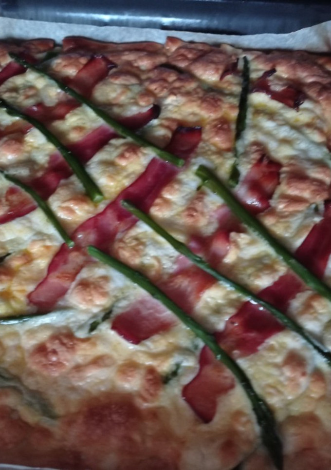 Una foto de Hojaldre de espárragos con queso