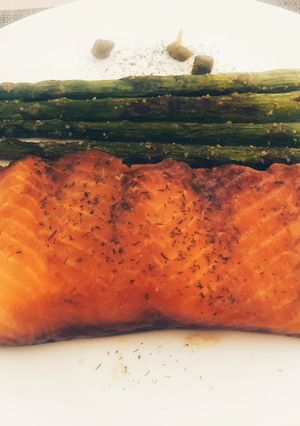 Una foto de Salmón a la baja temperatura con toque thai