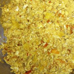 Scrambled eggs in vinegar A picture of Scrambled eggs in vinegar.