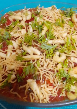A picture of Kathiyawadi Sev Tameta Nu Saak (Dhaba Style).