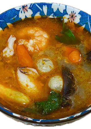 Foto resep Sup Asam Pedas Udang Cumi/ Tom Yam ▪︎
