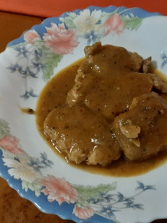 Una foto de Solomillo de cerdo en salsa ligera de pimienta