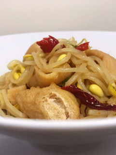 黄豆芽 & 油豆腐(10分钟以内就出菜) 的食譜成品照片