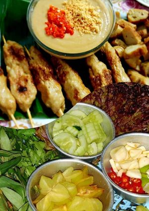รูปของ แหนมเนือง