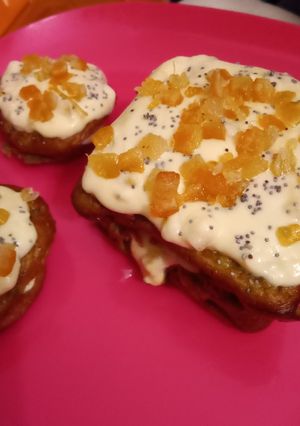 A picture of Avocado lemon & poppy seed Cake.
