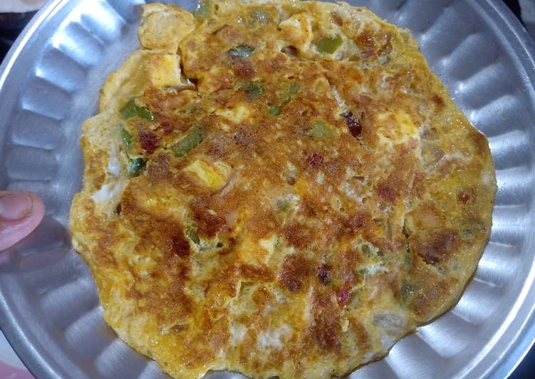 How to Prepare Super Quick Homemade Paneer Masala Omelette