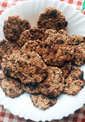 Una foto de Galletas de avena, plátano y chocolate