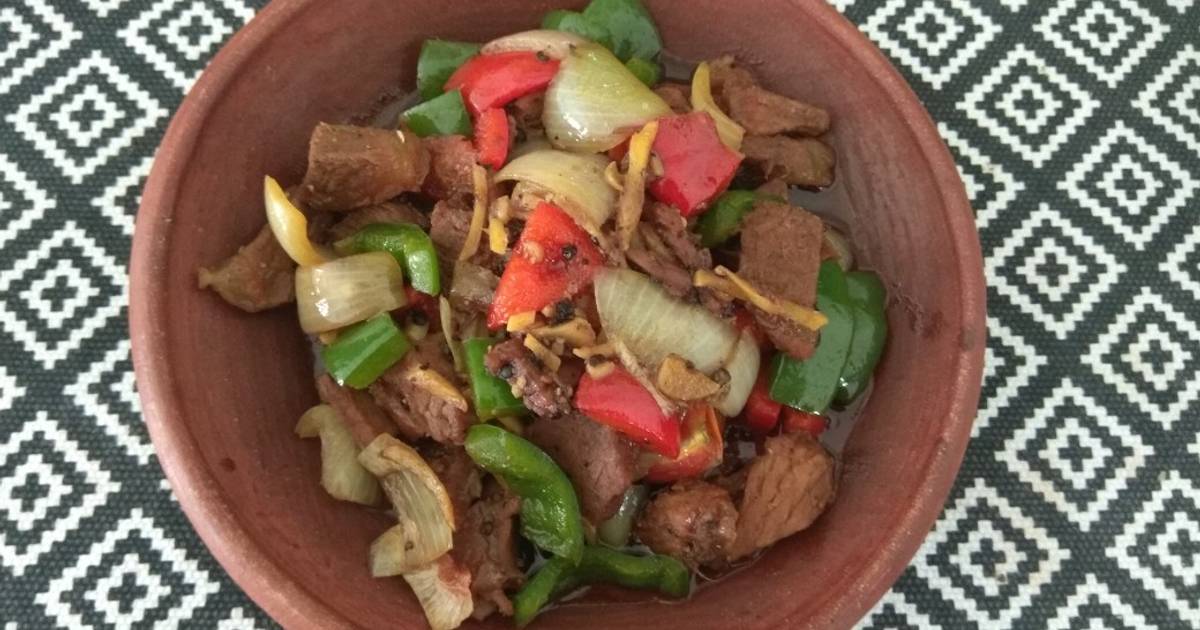 Resep Sapi Lada Hitam & Paprika Merah Hijau oleh PutriA - Cookpad