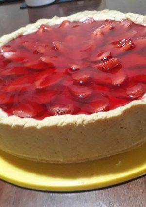 Una foto de Tarta de frutillas😊