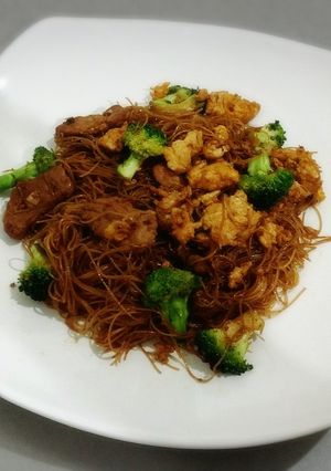 รูปของ เส้นหมี่ผัดซีอิ๊ว