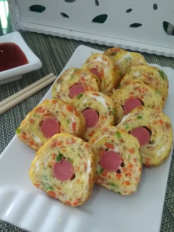 Langkah Gampang Menyiapkan Resep Telur Gulung Sosis (Gyeran Mari) yang Uenak Anti Ribet, Lezat