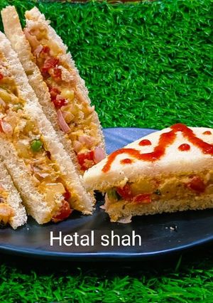 મિક્સ વેજ સેન્ડવીચ (Mix Veg Sandwich Recipe In Gujarati) રેસીપી મુખ્ય ફોટો
