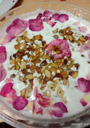 A picture of Rose milk rice kheer.