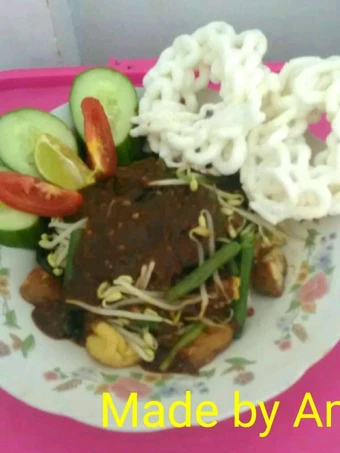 Langkah Gampang Membuat Resep Rujak Petis yang Bisa Manjain Lidah Anti Ribet, Bikin Ngiler