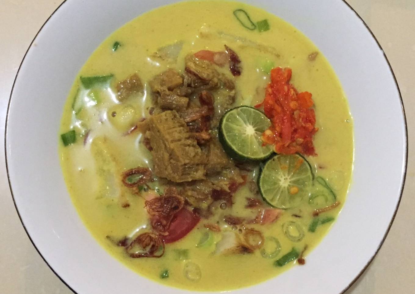 Soto daging santan