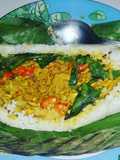 Nasi bakar isi ayam,jamur,oncom,kemangi&irisan cabai mantull👌👌