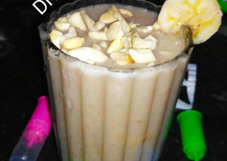 Banana cashew lassi