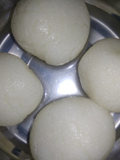 रसगुल्ला (Rasgulla recipe in hindi) रेसिपी मुख्य फोटो