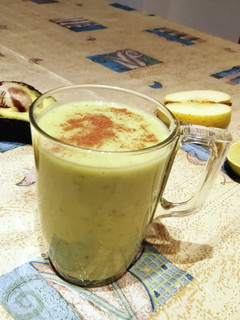 Una foto de Batido "detox" de aguacate y manzana