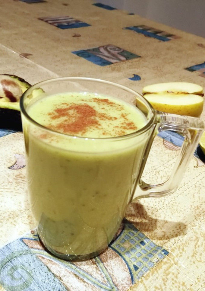 Una foto de Batido "detox" de aguacate y manzana