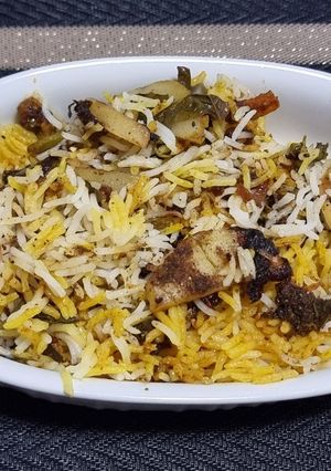 A picture of Veg Biryani.