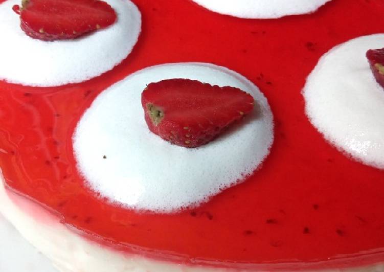 Bagaimana Menyiapkan Strawberry Cheese Cake, Menggugah Selera