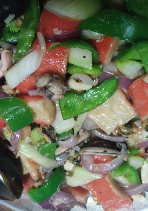 Una foto de Cazuela de mariscos al estilo chino