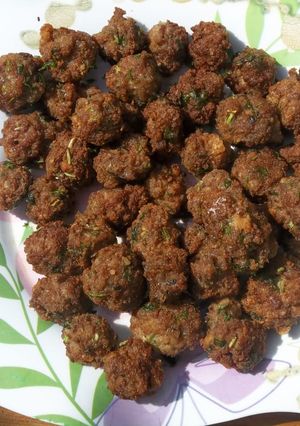 A picture of Mini meatballs #christmas revival.