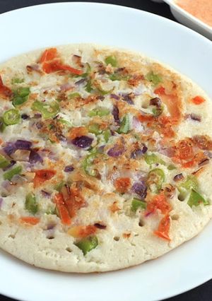 उत्तपम (uttapam recipe in hindi) रेसिपी मुख्य फोटो