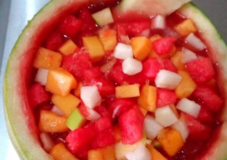 How to Prepare Super Quick Homemade Tropical Fruit Salad