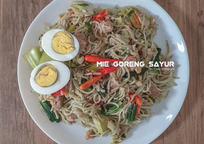 Mie Goreng Sayur (mie lemonilo tanpa kecap)