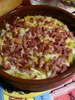 Una foto de Patatas Foster Hollywood "Bacon Cheese fries"