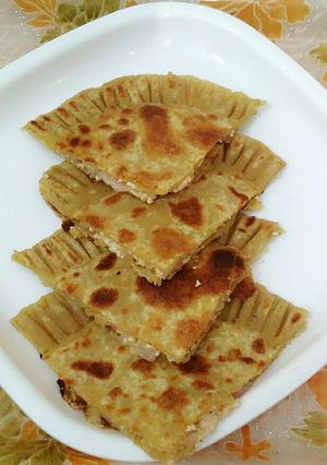 A picture of Paneer paratha.