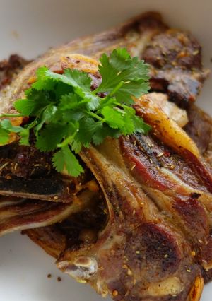 A picture of Lamb chops oven grill.