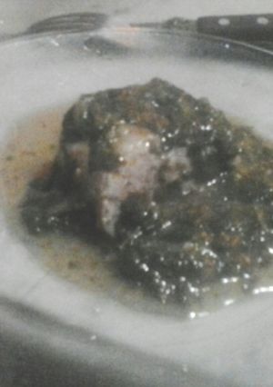 Una foto de Solomillo de Cerdo con Espinacas braseadas en Vino y Mostaza