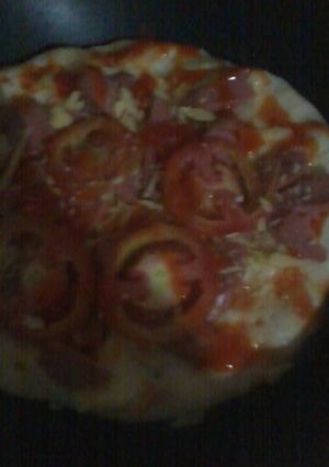 Foto resep pizza simpel + murah meriah