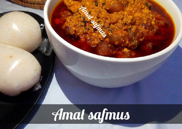 Egusi soup using leftover chicken stew..