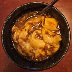 A picture of French onion tortellini.