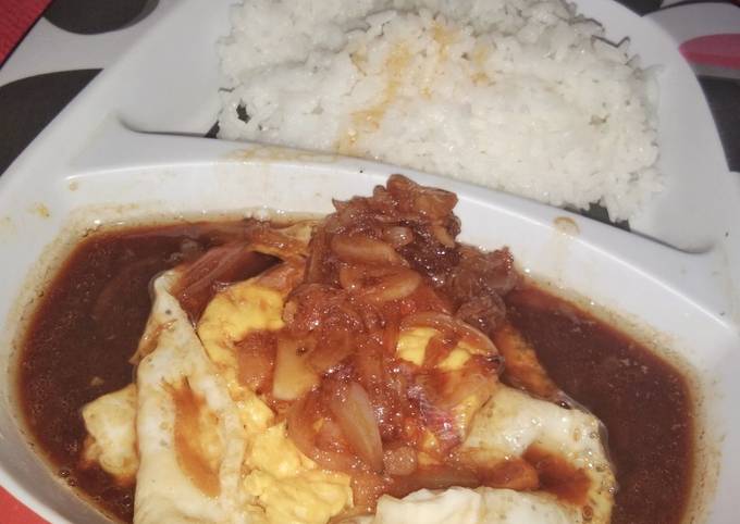 Telor ceplok kuah kecap