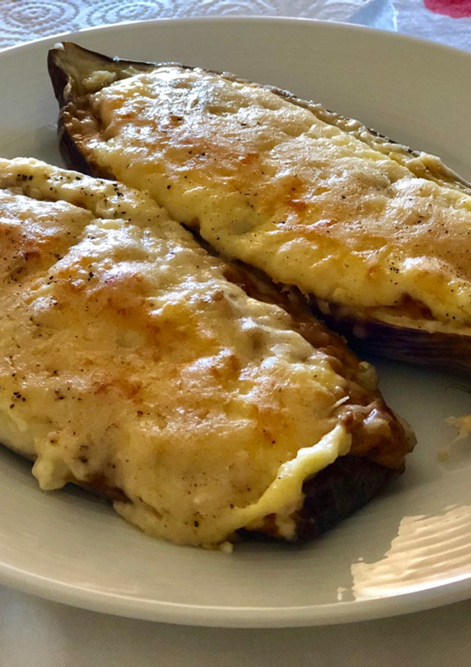 Una foto de Berenjenas rellenas de carne picada riquísimas!!!