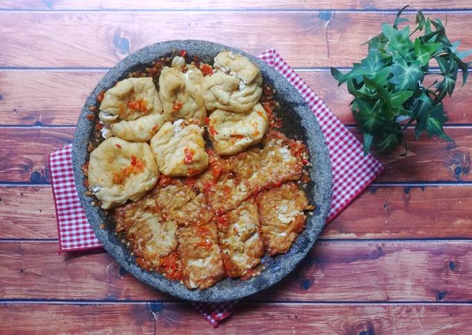 Ini dia! Resep memasak Tempe Tahu Penyet yang nagih banget