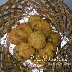 A picture of Perkedel Crab Sticks (Fried Potato Balls with Crab Sticks).