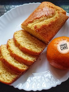 ऑरेंज केक (orange cake recipe in marathi) रेसिपी चे मुख्य फोटो
