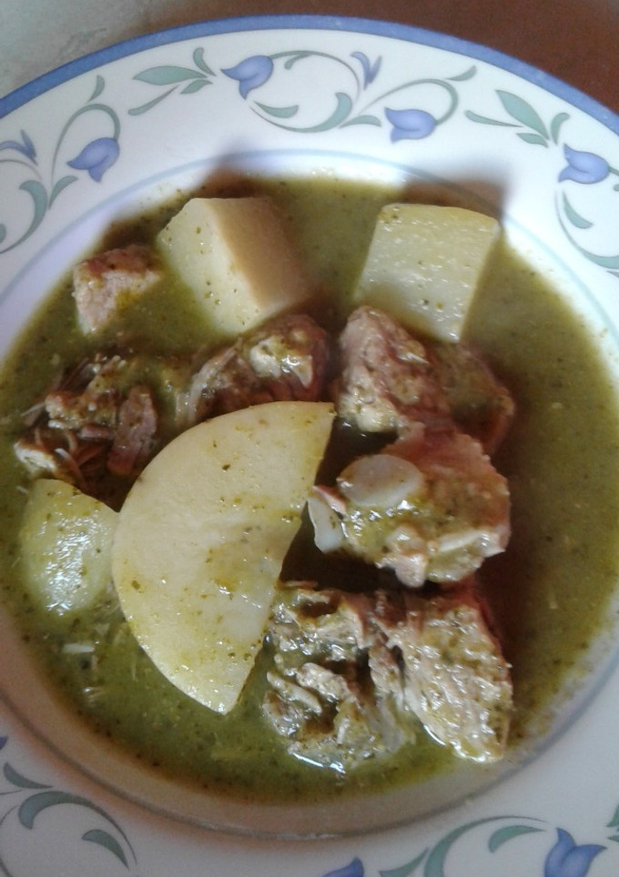 Una foto de Mole verde  o  cerdo en salsa verde