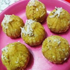 A picture of Besan modak.