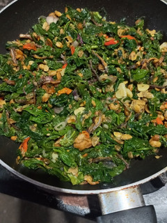 Foto resep Tumis daun singkong, teri, tempe remuk