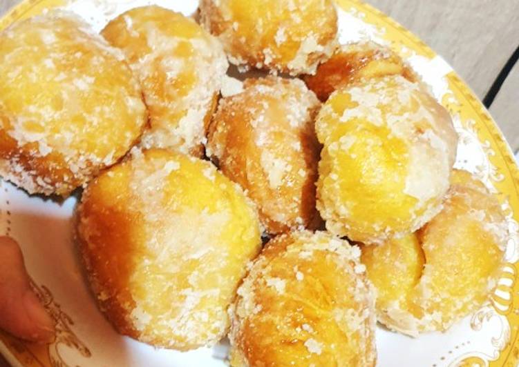 Resep Roti goreng gula karamel oleh Dini Yuhelfi Nuryanto Resep Roti goreng gula karamel oleh Dini Yuhelfi Nuryanto