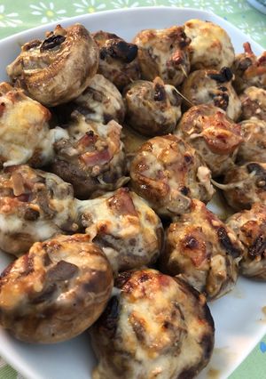Foto principal de Champiñones rellenos de bacon y bechamel