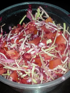 A picture of Mixed vegetables salad.